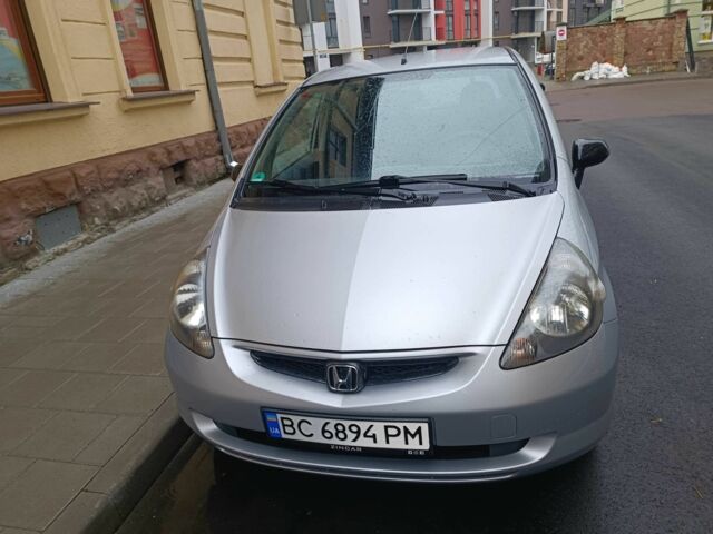 Серый Хонда Джаз, объемом двигателя 1.2 л и пробегом 147 тыс. км за 3800 $, фото 1 на Automoto.ua