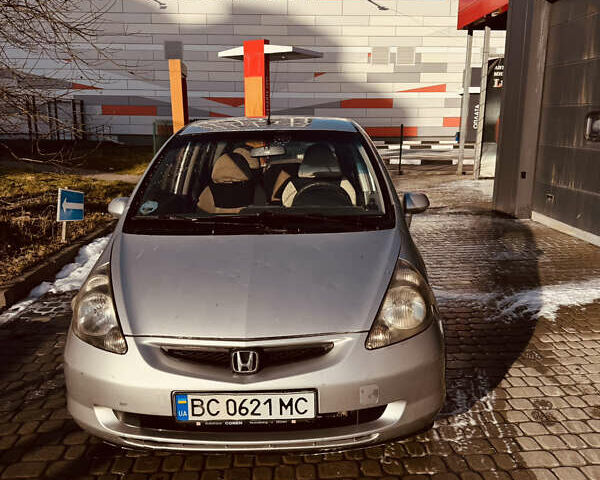 Серый Хонда Джаз, объемом двигателя 1.34 л и пробегом 268 тыс. км за 3800 $, фото 1 на Automoto.ua