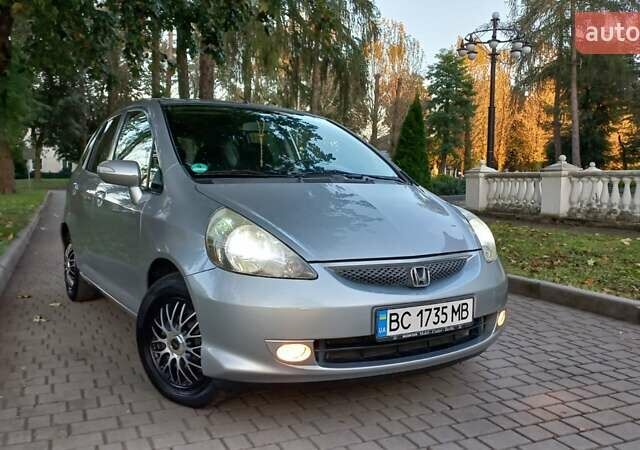 Сірий Хонда Джаз, об'ємом двигуна 1.34 л та пробігом 213 тис. км за 5000 $, фото 1 на Automoto.ua