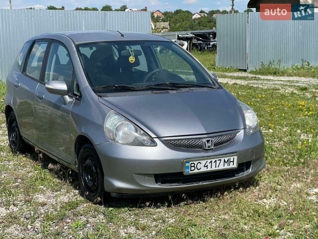 Серый Хонда Джаз, объемом двигателя 1.34 л и пробегом 350 тыс. км за 2499 $, фото 1 на Automoto.ua