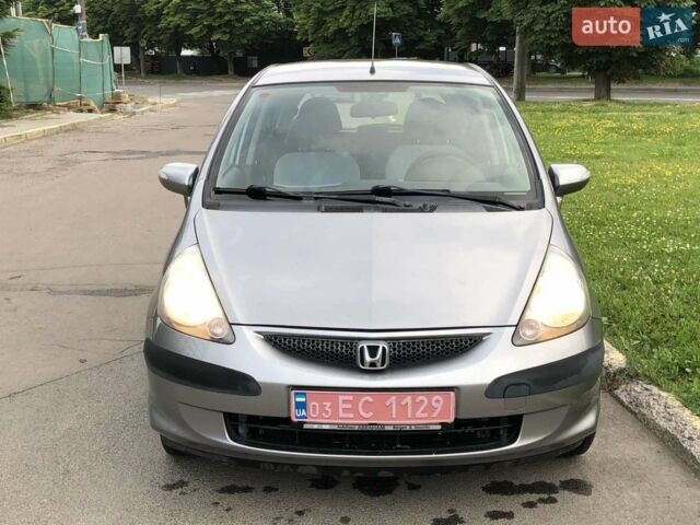 Серый Хонда Джаз, объемом двигателя 1.34 л и пробегом 260 тыс. км за 3750 $, фото 1 на Automoto.ua