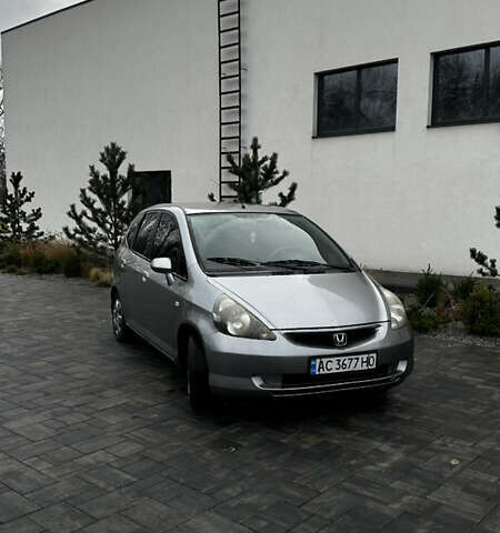 Серый Хонда Джаз, объемом двигателя 1.3 л и пробегом 240 тыс. км за 4500 $, фото 1 на Automoto.ua