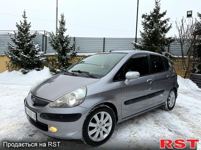 Серый Хонда Джаз, объемом двигателя 1.4 л и пробегом 1680 тыс. км за 5700 $, фото 1 на Automoto.ua