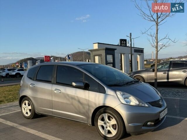 Серый Хонда Джаз, объемом двигателя 1.34 л и пробегом 143 тыс. км за 6900 $, фото 1 на Automoto.ua