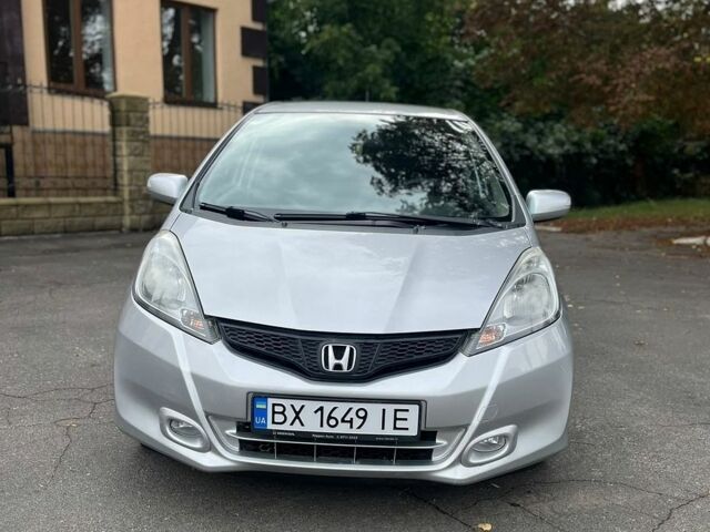Серый Хонда Джаз, объемом двигателя 1.3 л и пробегом 174 тыс. км за 6500 $, фото 1 на Automoto.ua