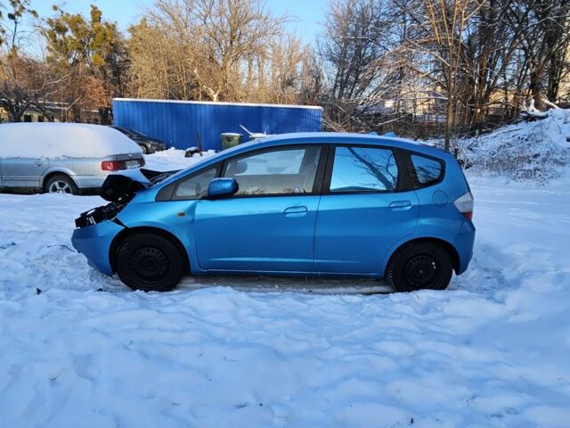 Синій Хонда Джаз, об'ємом двигуна 1.2 л та пробігом 200 тис. км за 2400 $, фото 1 на Automoto.ua