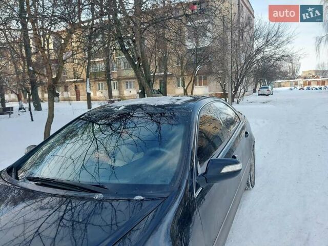 Черный Хонда Легенд, объемом двигателя 3.47 л и пробегом 241 тыс. км за 7500 $, фото 1 на Automoto.ua