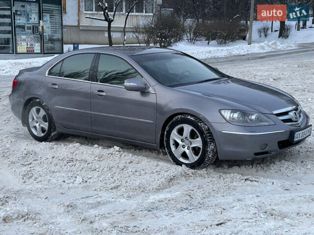 Серый Хонда Легенд, объемом двигателя 3.47 л и пробегом 252 тыс. км за 7199 $, фото 1 на Automoto.ua