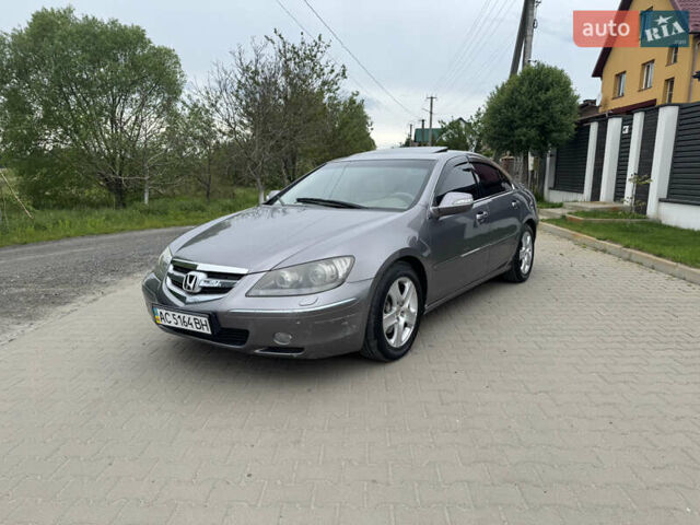 Серый Хонда Легенд, объемом двигателя 3.5 л и пробегом 200 тыс. км за 4600 $, фото 1 на Automoto.ua