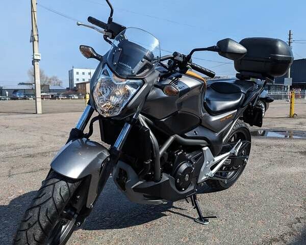 Серый Хонда NC 700S, объемом двигателя 0 л и пробегом 25 тыс. км за 6299 $, фото 1 на Automoto.ua