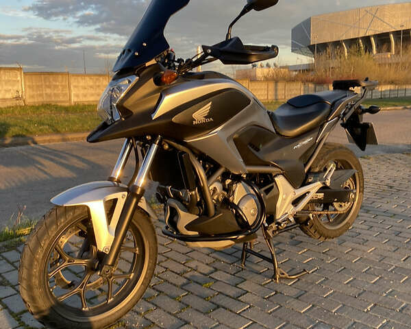 Сірий Хонда NC 700S, об'ємом двигуна 0.7 л та пробігом 37 тис. км за 5100 $, фото 1 на Automoto.ua