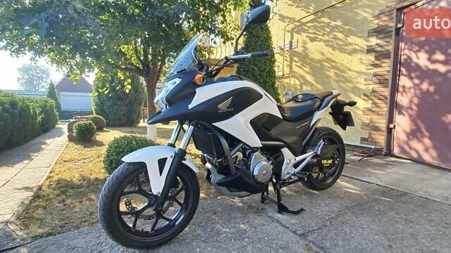 Білий Хонда NC 700X, об'ємом двигуна 0 л та пробігом 45 тис. км за 6000 $, фото 1 на Automoto.ua