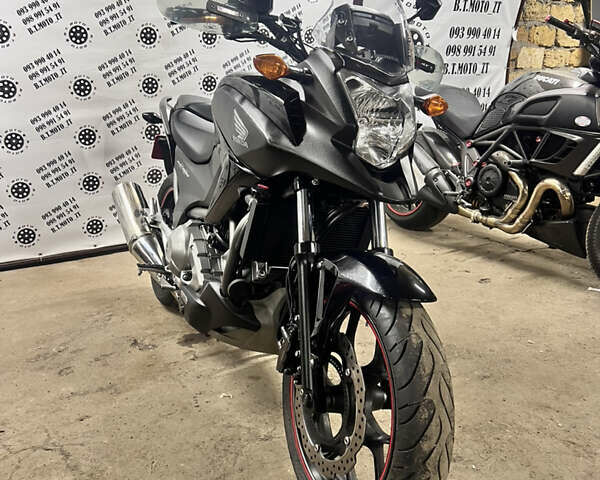 Чорний Хонда NC 700X, об'ємом двигуна 0.7 л та пробігом 28 тис. км за 6400 $, фото 1 на Automoto.ua