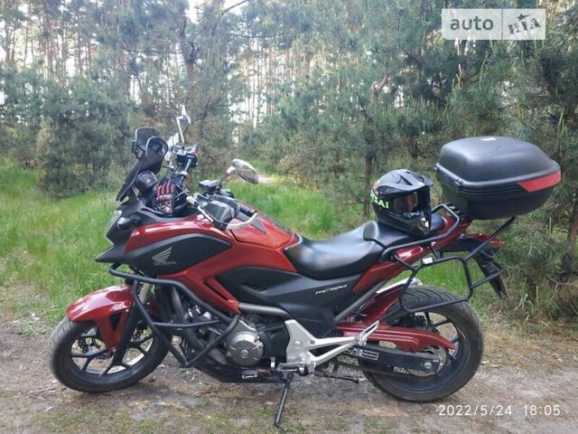 Красный Хонда NC 700X, объемом двигателя 0 л и пробегом 16 тыс. км за 3999 $, фото 1 на Automoto.ua