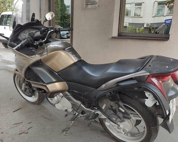 Хонда NT 700V, об'ємом двигуна 0 л та пробігом 32 тис. км за 3950 $, фото 1 на Automoto.ua