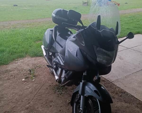 Хонда NT 700V, объемом двигателя 0.7 л и пробегом 90 тыс. км за 4500 $, фото 1 на Automoto.ua