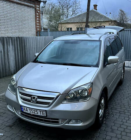 Серый Хонда Одиссей, объемом двигателя 3.47 л и пробегом 257 тыс. км за 5999 $, фото 1 на Automoto.ua