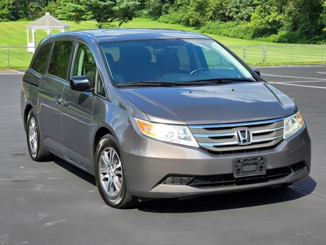 Серый Хонда Одиссей, объемом двигателя 3.5 л и пробегом 90 тыс. км за 5300 $, фото 1 на Automoto.ua
