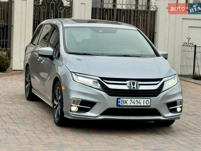 Сірий Хонда Одіссей, об'ємом двигуна 3.5 л та пробігом 127 тис. км за 25999 $, фото 1 на Automoto.ua