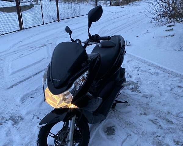 Хонда PCX 125, объемом двигателя 0 л и пробегом 41 тыс. км за 1800 $, фото 1 на Automoto.ua