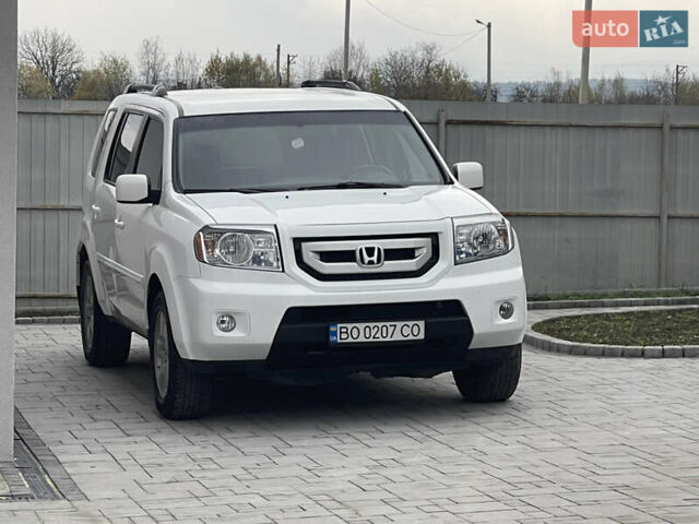 Белый Хонда Пилот, объемом двигателя 3.5 л и пробегом 300 тыс. км за 11750 $, фото 1 на Automoto.ua