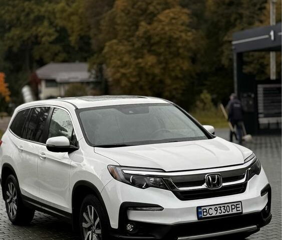 Белый Хонда Пилот, объемом двигателя 3.5 л и пробегом 17 тыс. км за 34000 $, фото 1 на Automoto.ua