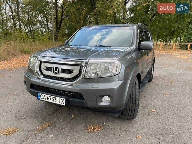 Серый Хонда Пилот, объемом двигателя 3.5 л и пробегом 270 тыс. км за 11500 $, фото 1 на Automoto.ua