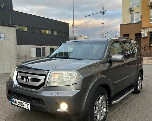 Хонда Пилот 2008 в Вишневом на Automoto.ua Серый Хонда Пилот, объемом двигателя 3.5 л и пробегом 183 тыс. км за 10800 $, фото 1 на Automoto.ua
