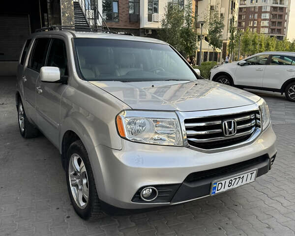 Сірий Хонда Пілот, об'ємом двигуна 3.47 л та пробігом 309 тис. км за 10500 $, фото 1 на Automoto.ua