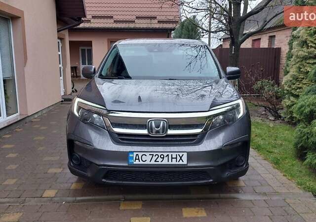 Серый Хонда Пилот, объемом двигателя 3.47 л и пробегом 84 тыс. км за 21400 $, фото 1 на Automoto.ua