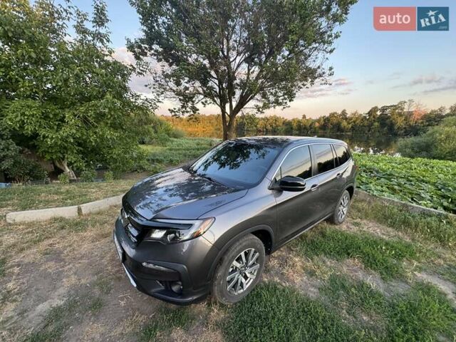 Серый Хонда Пилот, объемом двигателя 3.47 л и пробегом 29 тыс. км за 22499 $, фото 1 на Automoto.ua