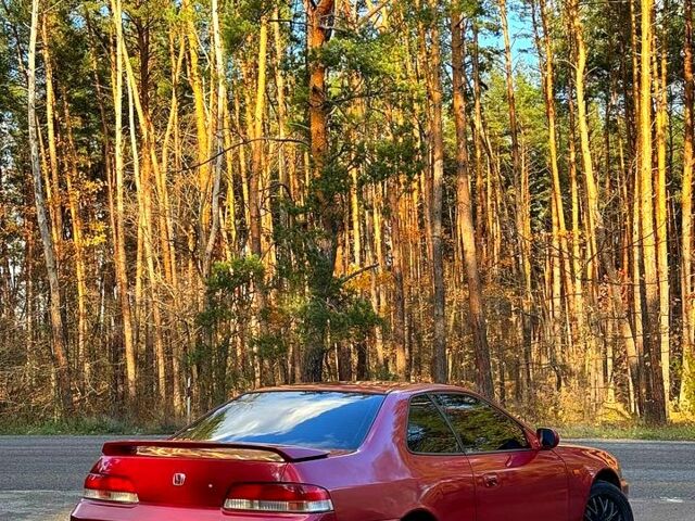 Красный Хонда Прелюд, объемом двигателя 2.2 л и пробегом 230 тыс. км за 5500 $, фото 1 на Automoto.ua