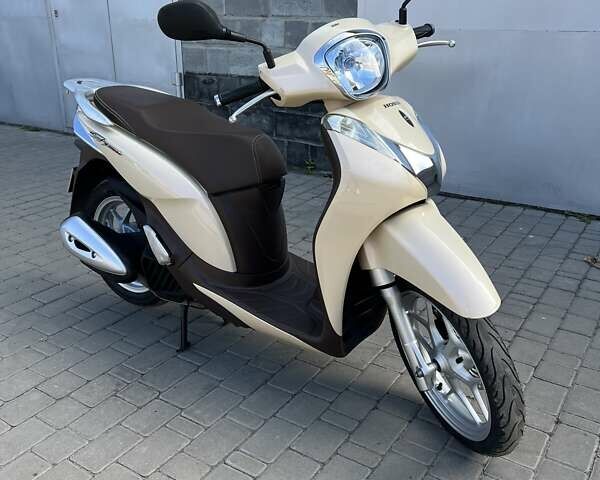 Хонда SH 125, об'ємом двигуна 0 л та пробігом 24 тис. км за 2800 $, фото 1 на Automoto.ua