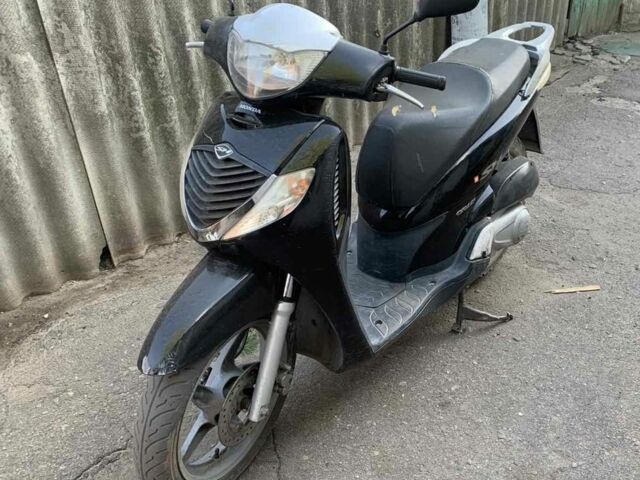 Хонда SH 150, объемом двигателя 0.15 л и пробегом 0 тыс. км за 900 $, фото 1 на Automoto.ua