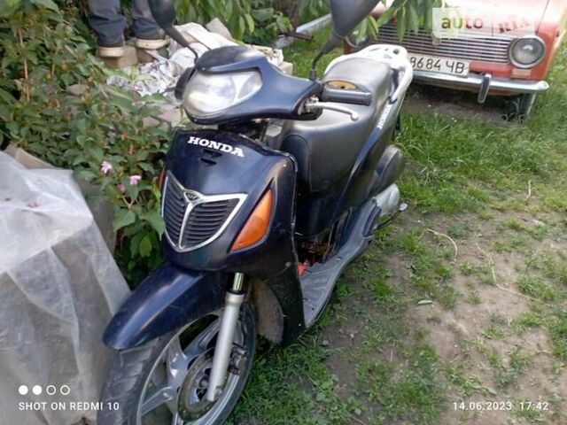 Хонда SH 150, об'ємом двигуна 0 л та пробігом 27 тис. км за 550 $, фото 1 на Automoto.ua