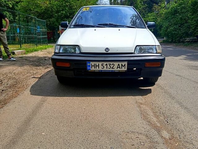 Белый Хонда Шатл, объемом двигателя 1.4 л и пробегом 0 тыс. км за 2150 $, фото 1 на Automoto.ua