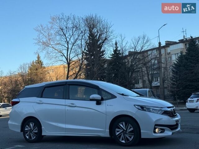 Белый Хонда Шатл, объемом двигателя 1.15 л и пробегом 58 тыс. км за 14000 $, фото 1 на Automoto.ua