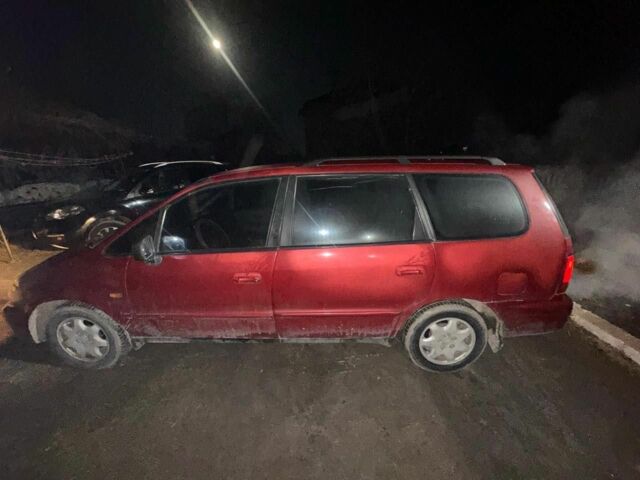 Червоний Хонда Шатл, об'ємом двигуна 2.2 л та пробігом 583 тис. км за 2200 $, фото 1 на Automoto.ua