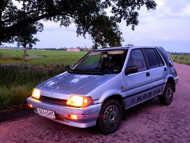 Хонда Шатл, об'ємом двигуна 1.5 л та пробігом 300 тис. км за 700 $, фото 1 на Automoto.ua