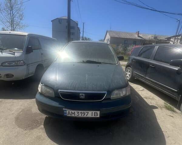 Зеленый Хонда Шатл, объемом двигателя 2.2 л и пробегом 425 тыс. км за 1600 $, фото 1 на Automoto.ua