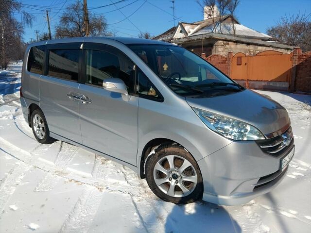 Сірий Хонда СтепВГН, об'ємом двигуна 2 л та пробігом 126 тис. км за 10900 $, фото 1 на Automoto.ua