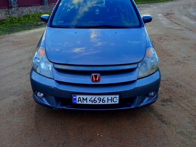 Хонда Стрім, об'ємом двигуна 2 л та пробігом 300 тис. км за 5000 $, фото 1 на Automoto.ua