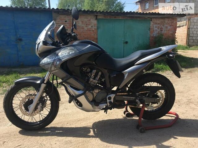 Хонда Трансалп, об'ємом двигуна 0.7 л та пробігом 30 тис. км за 5200 $, фото 1 на Automoto.ua