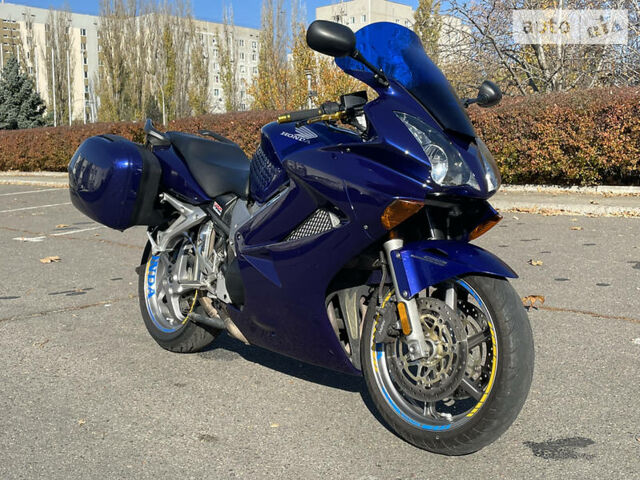 Синий Хонда VFR 800, объемом двигателя 0.78 л и пробегом 41 тыс. км за 5000 $, фото 1 на Automoto.ua