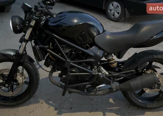 Синій Хонда VTR 250, об'ємом двигуна 0.25 л та пробігом 34 тис. км за 2000 $, фото 1 на Automoto.ua