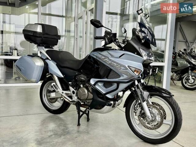 Хонда XL 1000V Varadero, об'ємом двигуна 1 л та пробігом 48 тис. км за 6999 $, фото 1 на Automoto.ua