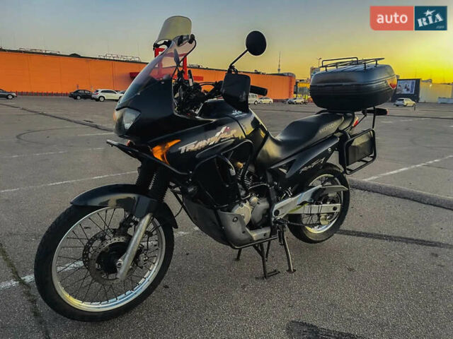 Хонда XL 650V Transalp 2000 в Житомире на Automoto.ua Черный Хонда XL 650V Transalp, объемом двигателя 0.65 л и пробегом 68 тыс. км за 3700 $, фото 1 на Automoto.ua