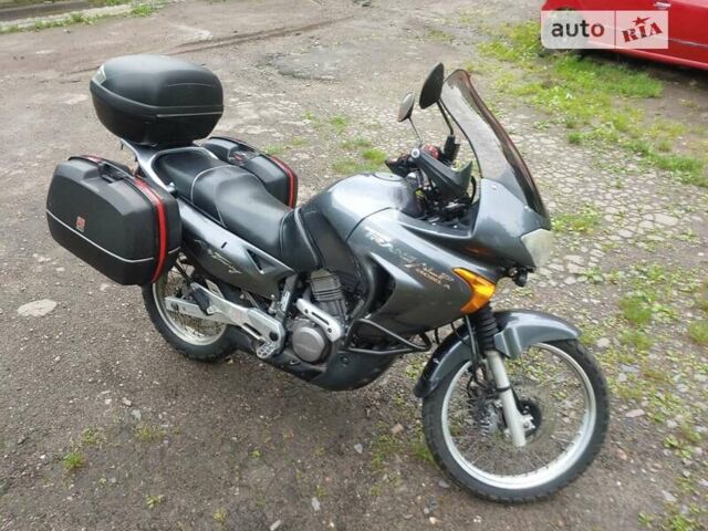 Хонда XL 650V Transalp, объемом двигателя 0.65 л и пробегом 1 тыс. км за 3800 $, фото 1 на Automoto.ua