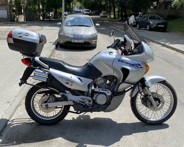 Сірий Хонда XL 650V Transalp, об'ємом двигуна 0.65 л та пробігом 63 тис. км за 4200 $, фото 1 на Automoto.ua