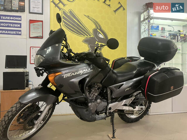 Серый Хонда XL 650V Transalp, объемом двигателя 0.65 л и пробегом 94 тыс. км за 4000 $, фото 1 на Automoto.ua